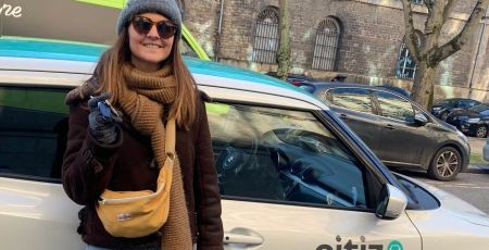 Pauline a recours à l'autopartage en weekend ou pendant les vacances.