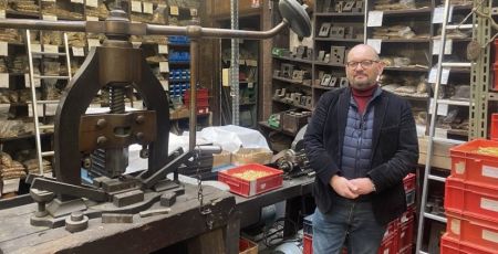 Maison poursin usine karl boucles