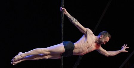 Rémi Robardet, champion de France de pôle dance sportive en amateur