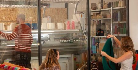 Roubaix : les Trois Tricoteurs, à la fois un café-bar et atelier de tricotage  