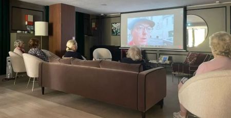 Travel Me emmène les seniors visiter des sites culturels sans se déplacer