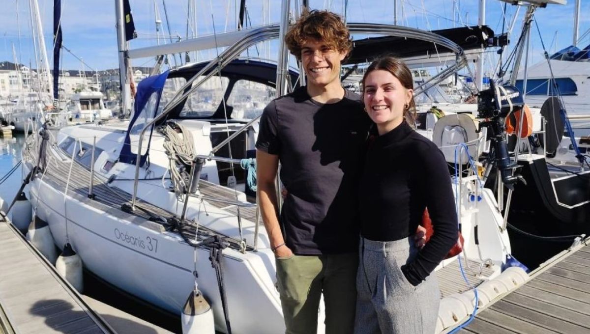 A deux, ils partent pour un voyage d’un an à la voile pour écouter les cétacés