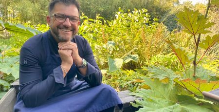 Une table au fil des marais : la cuisine libre et engagée d’Éric Guérin