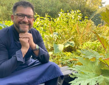 Une table au fil des marais : la cuisine libre et engagée d’Éric Guérin